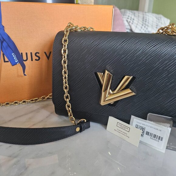 Louis Vuitton Twist Shoulder Bag MM Black Leather Epi - Picture 1 of 11